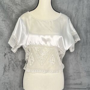 Vintage 90s Victoria Secret Ivory Satin & Lace Short Sleeves Top‎ Sz S Delicate